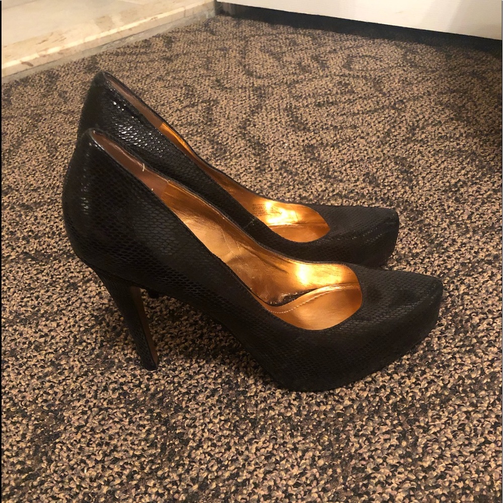 BCBGeneration Textured Platform Heels